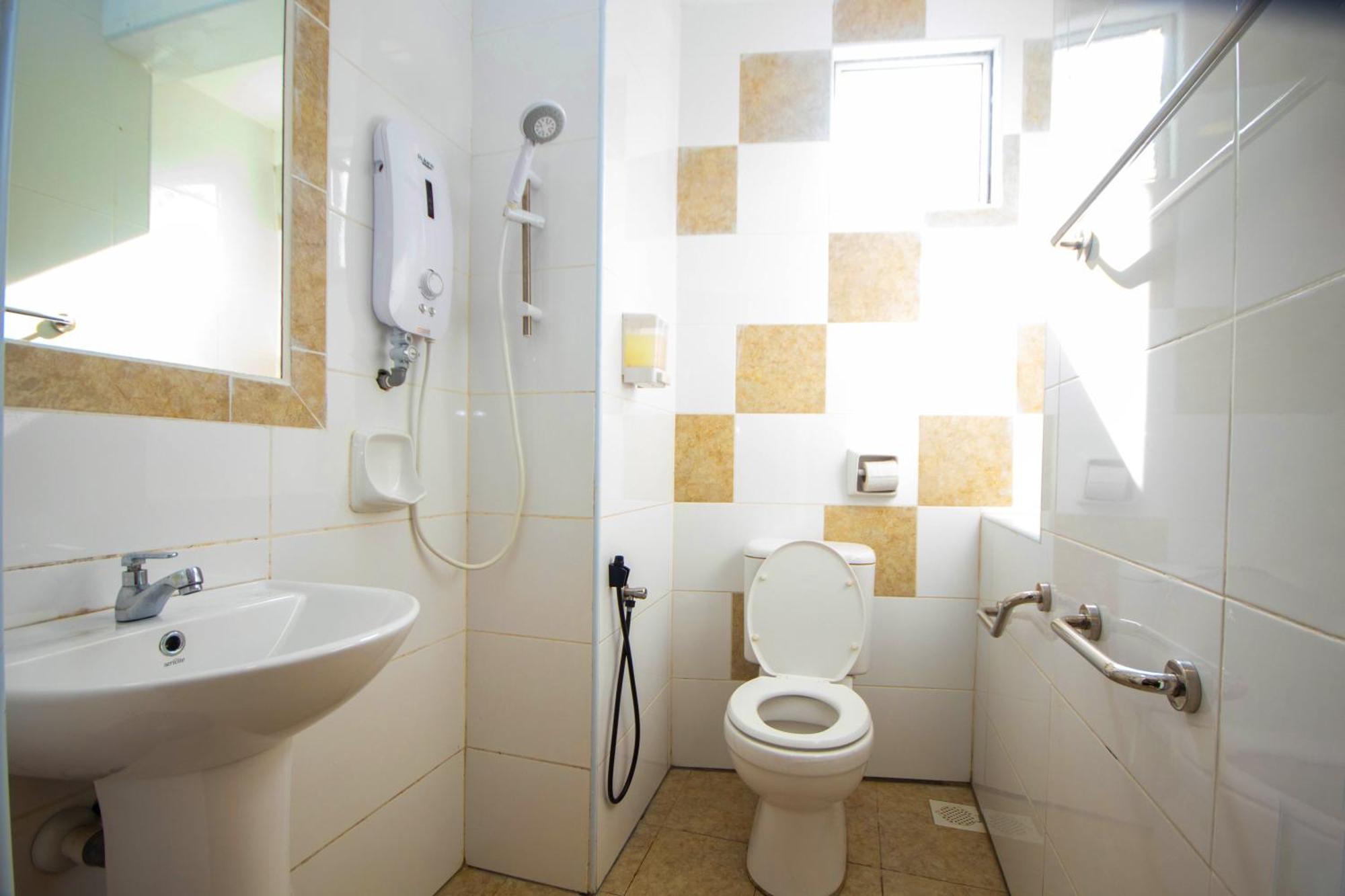 Sun Inns Permas Jaya Johor Bahru Exterior photo